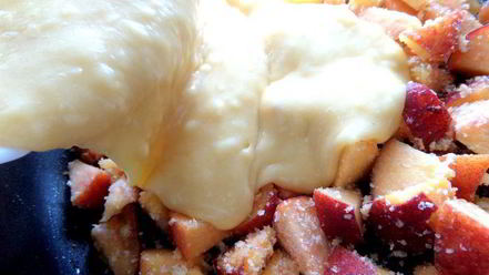 Рецепт шарлотки с нектаринами