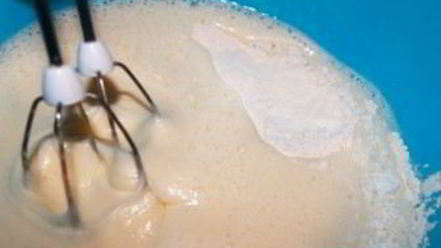 Рецепт шарлотки с вареньем