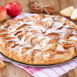 Рецепт Шарлотки с яблоками классическая в духовке