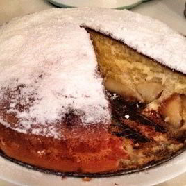 Рецепт Шарлотки с яблоками в меде