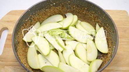 Рецепт шарлотки с яблоками