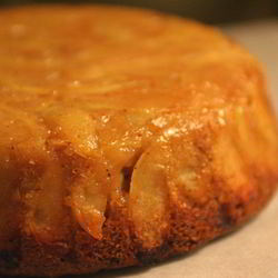 Рецепт Шарлотки с замороженными яблоками