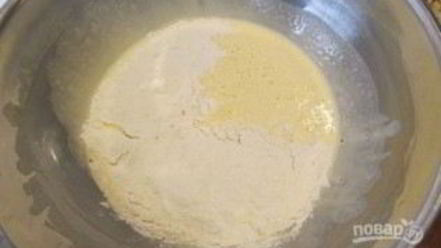 Рецепт теста на шарлотку с яблоками