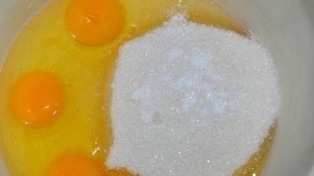 Рецепт яблочной шарлотки, маминой, из детства