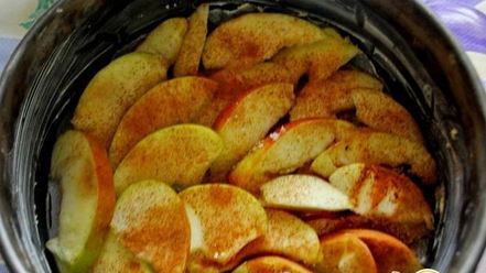 Рецепт яблочной шарлотки, маминой, из детства