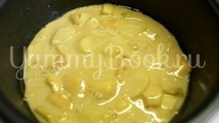 Рецепт яблочной шарлотки в мультиварке