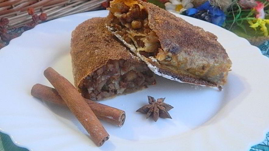 Рецепт богатого штруделя из лаваша