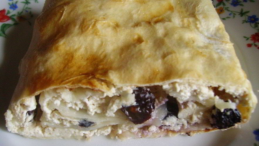 Рецепт ленивого штруделя с яблоком