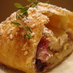 Рецепт Штруделя бананово-смородиновый