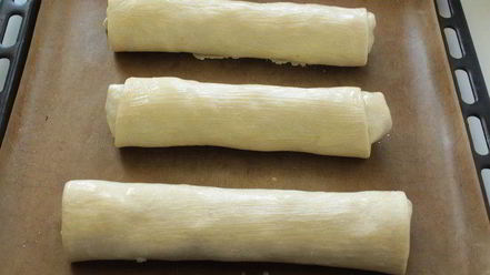 Рецепт штруделя из творожного теста с яблоками и клюквой