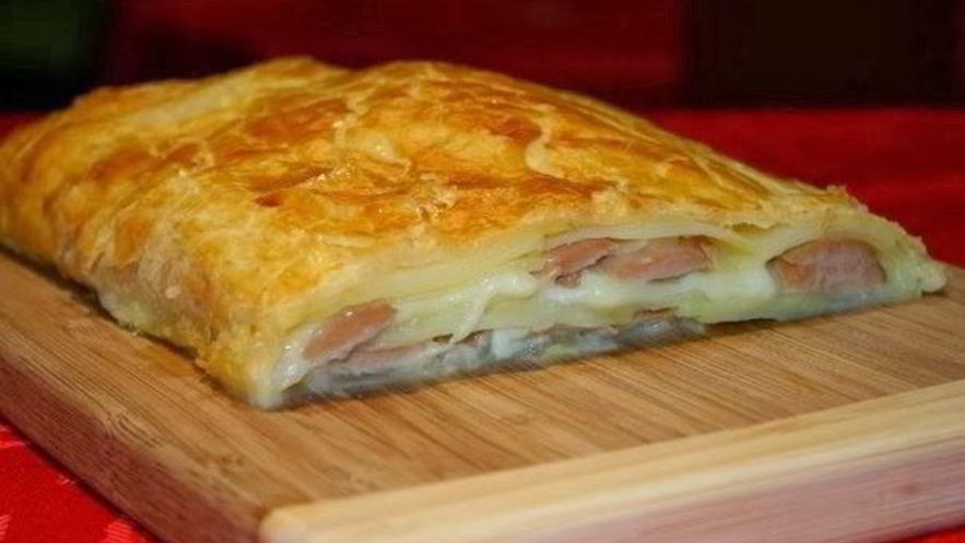 Рецепт штруделя с картофелем и сосисками