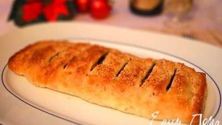 Рецепт штруделя с лесными грибами и сыром