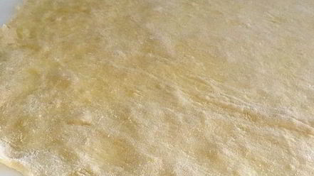 Рецепт штруделя с лососем, фасолью и рикоттой