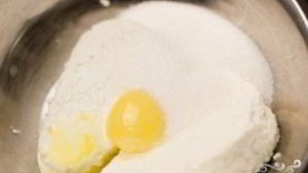 Рецепт штруделя с творогом и вишней