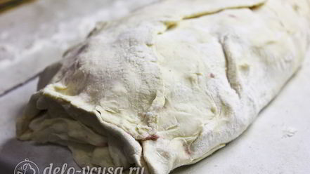 Рецепт штруделя с вишней из слоеного теста