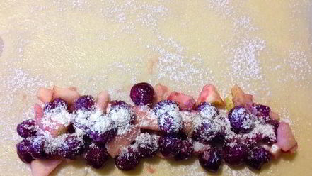 Рецепт штруделя с яблоками и вишней