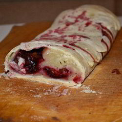 Рецепт Штруделя со сливой