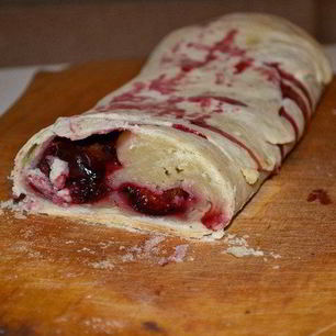 Рецепт Штруделя со сливой