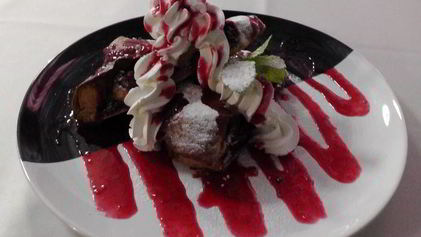 Рецепт Штруделя со взбитыми сливками и айвой