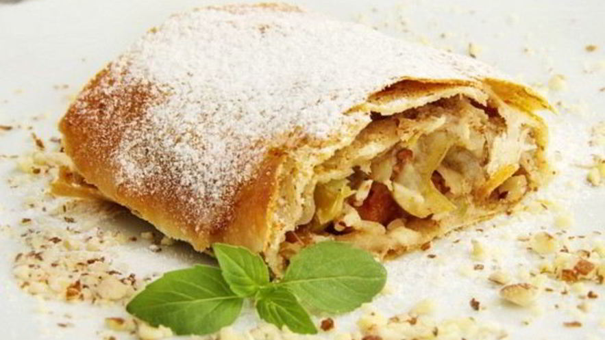 Рецепт яблочного штруделя с грецким орехом