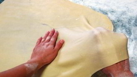 Рецепт яблочного штруделя с грецкими орехами