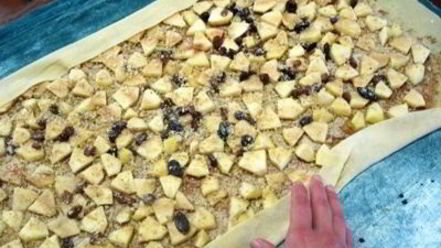 Рецепт яблочного штруделя с грецкими орехами