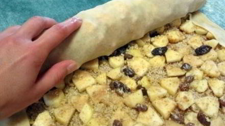 Рецепт яблочного штруделя с грецкими орехами