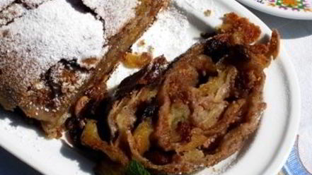 Рецепт яблочного штруделя с грецкими орехами