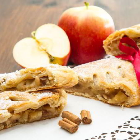 Рецепт Яблочного штруделя с миндалем