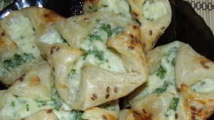 Рецепт слоек из слоеного дрожжевого теста