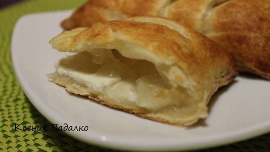Рецепт слоек с дыней и сыром