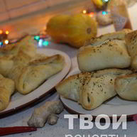 Рецепт Слоек с колбасками и сулугуни