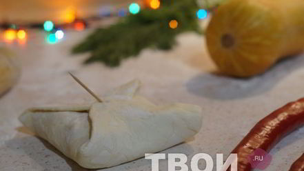 Рецепт слоек с колбасками и сулугуни