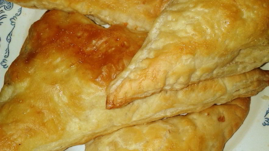 Рецепт слоек с курицей и сыром