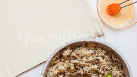 Рецепт слоек с квашеной капустой и грибами