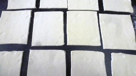 Рецепт слоек с маршмеллоу и орехами