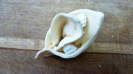 Рецепт слоек с маршмеллоу и орехами