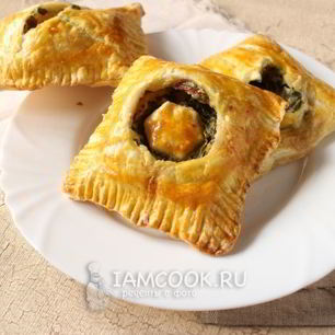 Рецепт Слоек с сыром и свекольными листьями