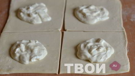 Рецепт слоек с творогом