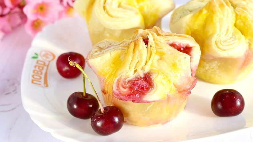 Рецепт слоек с вишней