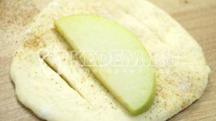 Рецепт слоек с яблоками