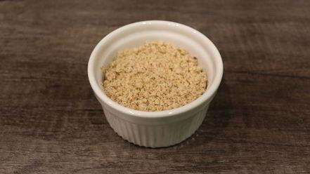 Рецепт слоек со свекольным песто и селедкой