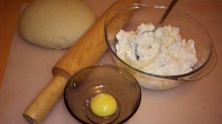 Рецепт моих сочней из рассольного теста