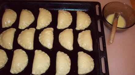 Рецепт моих сочней из рассольного теста