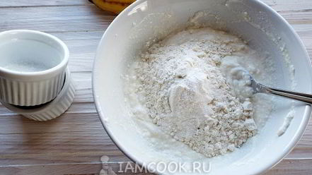 Рецепт сырников с бананом в духовке