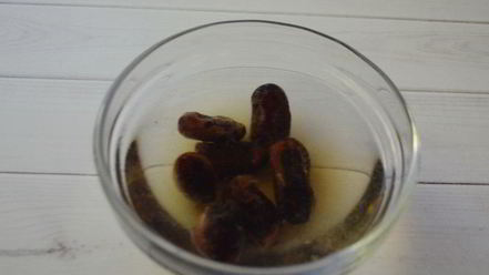 Рецепт сырников с финиками