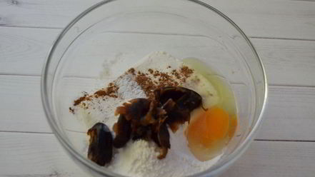 Рецепт сырников с финиками