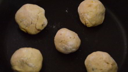 Рецепт сырников с финиками