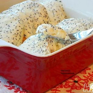 Рецепт Сырников с изюмом и маковым соусом