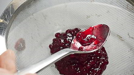 Рецепт сырников с кукурузной мукой и вареньем